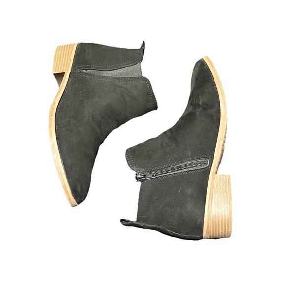 Time and Tru Shoes - Time And Tru Women’s 10W Black Faux Suede Booties Fall Casual Memory Foam Comfy